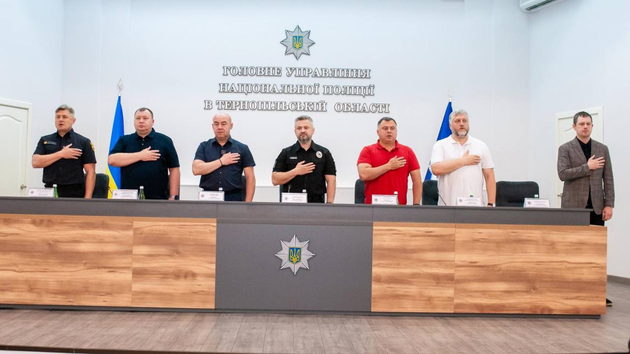 11 років служіння закону й людям: відзначили працівників поліції Тернопільщини