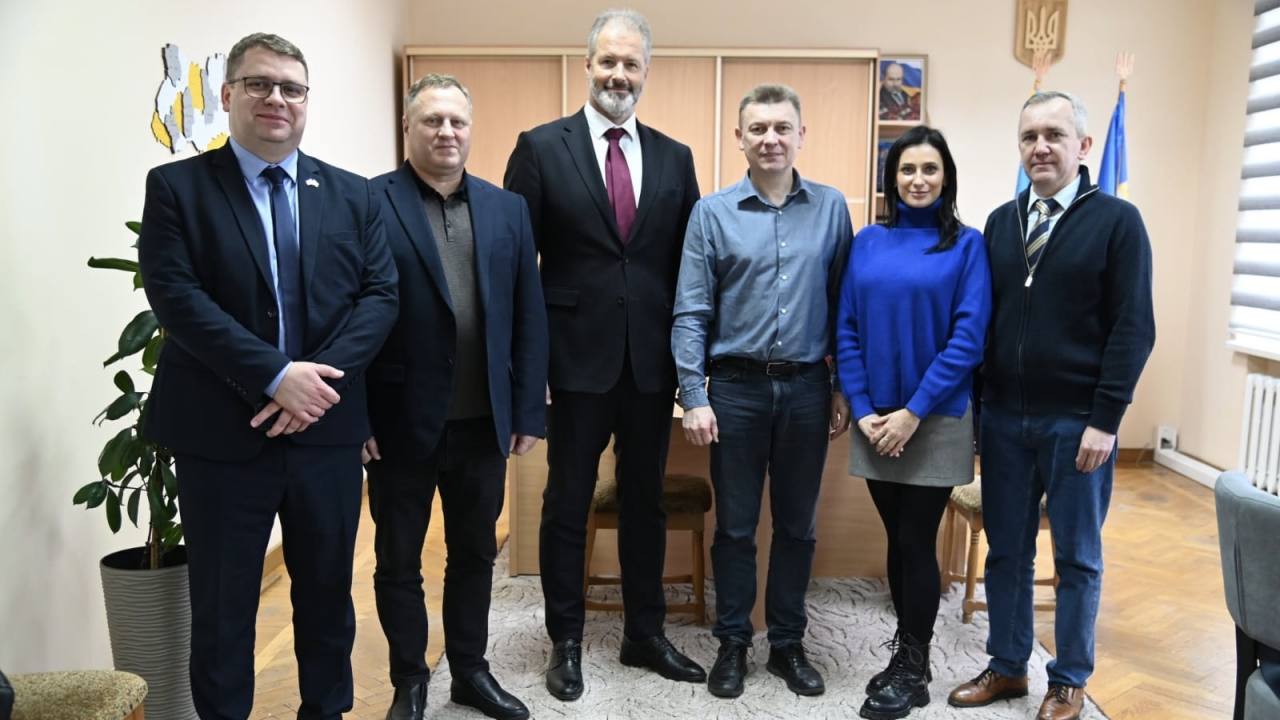 Керівництво Тернопільської обласної ради зустрілося з Генеральним консулом Чеської Республіки