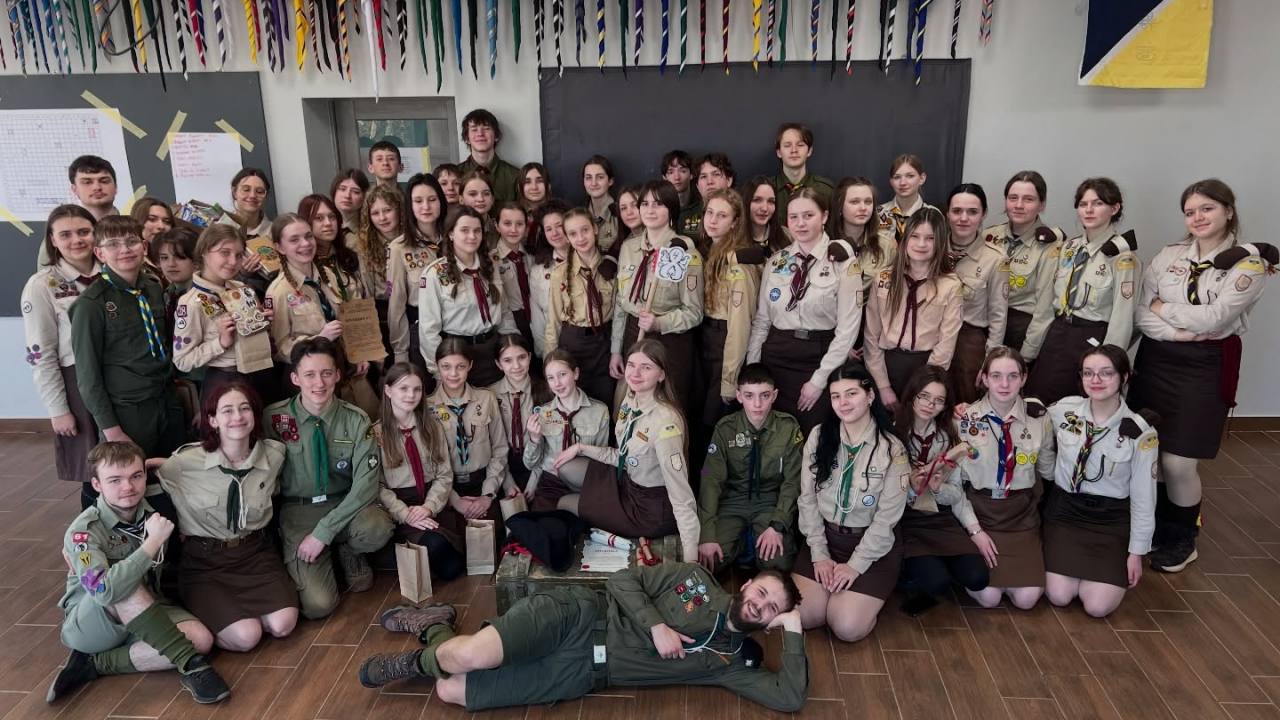 Замість шабель – чіткий крок, замість компаса – впоряд і дисципліна: у Тернопільському обласному пластовому вишкільному центрі відбувся крайовий апробаційний вишкіл