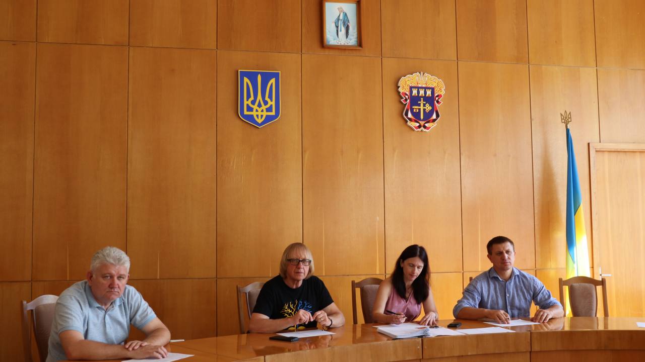 Розвиток освіти, підтримка спорту та забезпечення прав дітей: підсумки засідання постійної комісії Тернопільської обласної ради