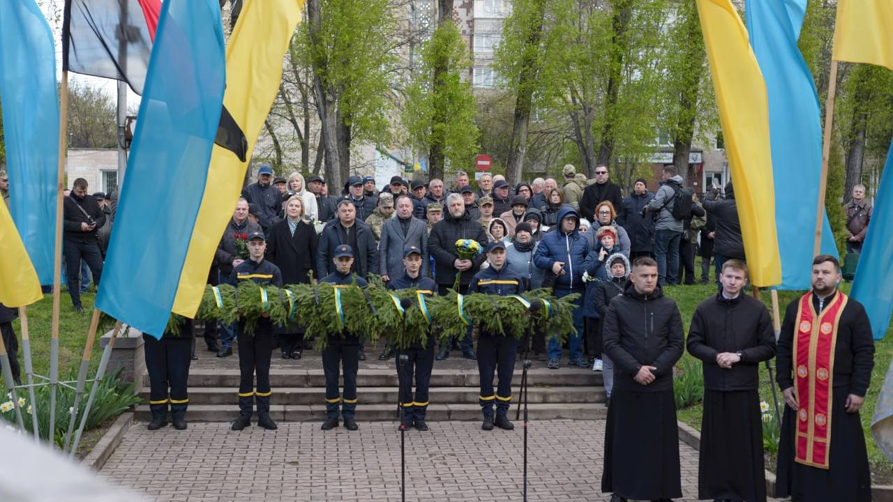 У Тернополі відбувся мітинг-реквієм до 40-х роковин Чорнобильської катастрофи