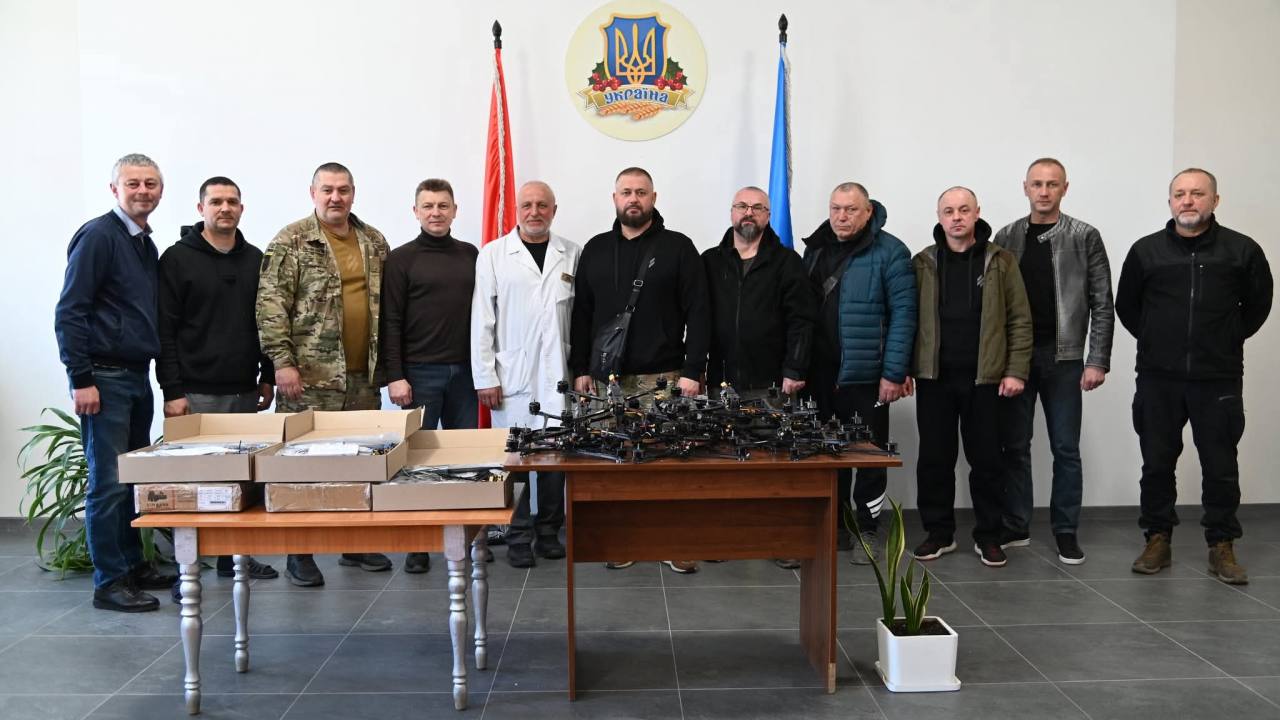 Микулинецька обласна фізіотерапевтична лікарня реабілітації продовжує підтримувати Захисників