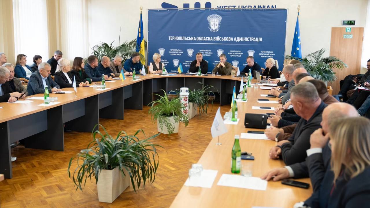 «Інвестиції та фінансова спроможність: практичні інструменти розвитку громад»: Богдан Бутковський взяв участь у виїзній стратегічній сесії