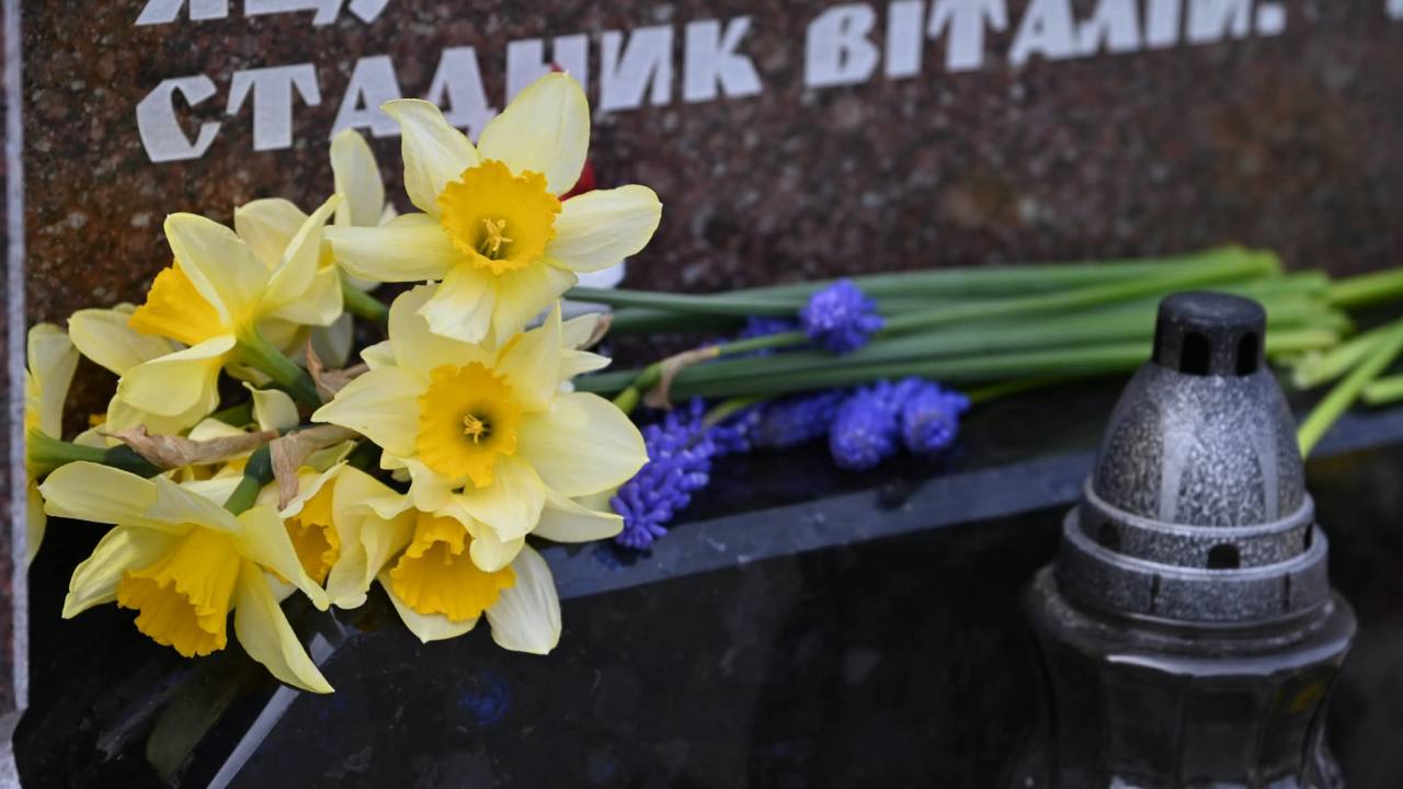 «Світло молитви в темряві війни»: у Тернополі вшанували пам'ять загиблих Героїв