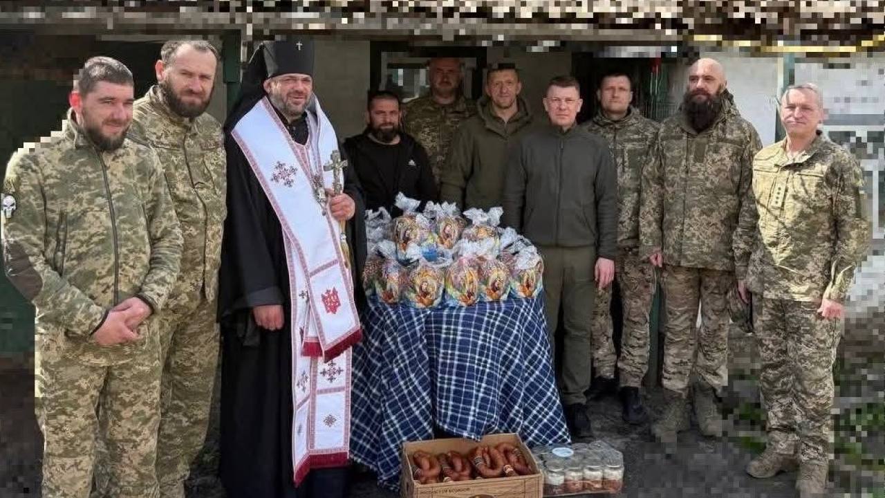 Володимир Болєщук відвідав Захисників на передовій і привітав із Великоднем