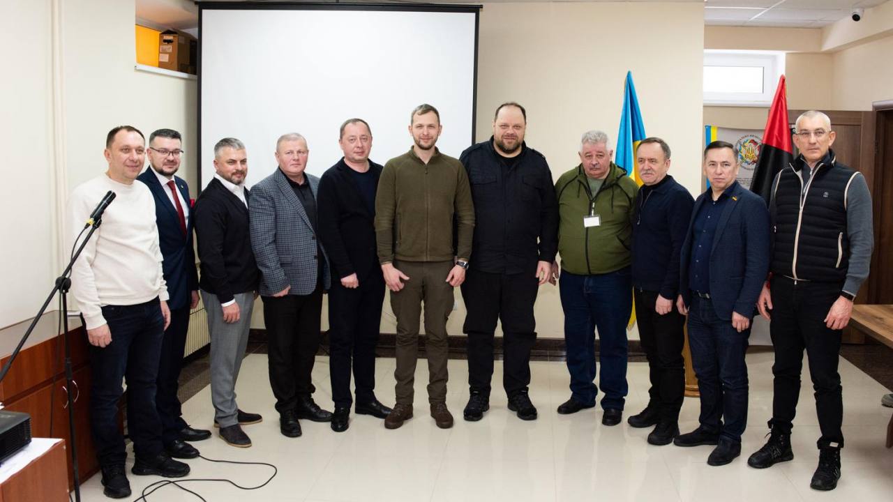 На Тернопільщині презентували унікальну історико-культурну спадщину української діаспори з Канади