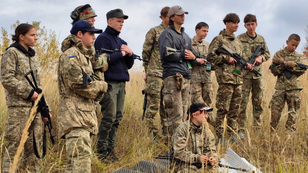 На Тернопільщині відбувся всеукраїнський вишкільний тренінг із військового пластування «Експльозія»