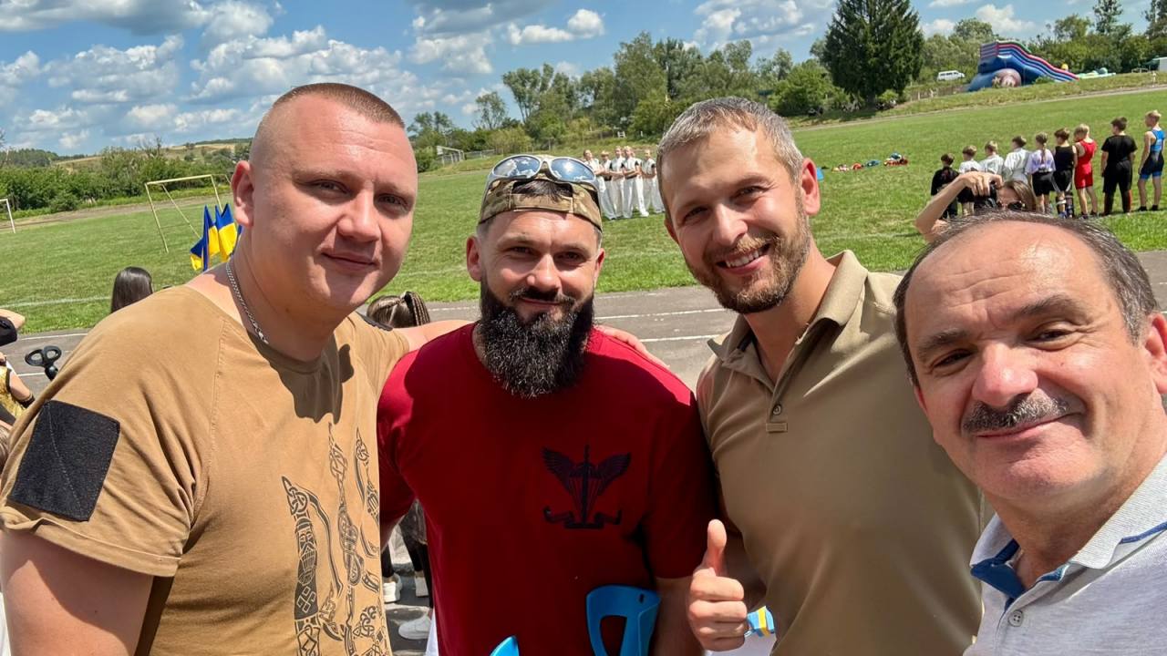 У Шумську відбувся День об'єднання громади та військових «Пліч-о-Пліч»