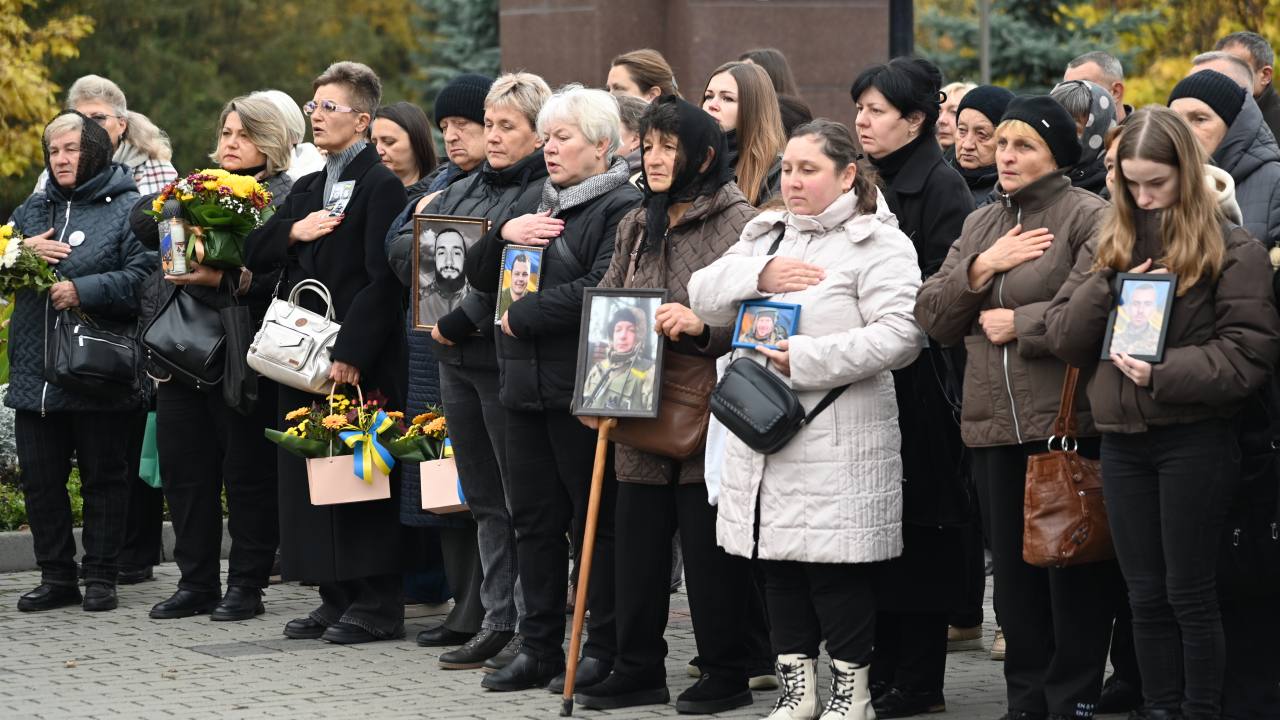 «Світло молитви в темряві війни»: у Тернополі молилися за полеглих захисників
